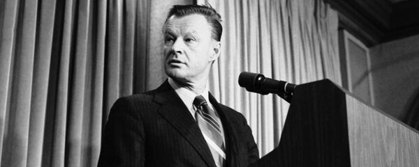 National Security Affairs Adviser Zbigniew Brzezinski tells a Washington news briefing in Washington,, Friday, May 11, 1979 that President Carter and Soviet President Leonid Brezhnev will meet from June 15 to 18 in Vienna to sign their new Salt II treaty National Security Affairs Adviser Zbigniew Brzezinski tells a Washington news briefing in Washington,, Friday, May 11, 1979 that President Carter and Soviet President Leonid Brezhnev will meet from June 15 to 18 in Vienna to sign their new Salt II treaty - Sputnik International