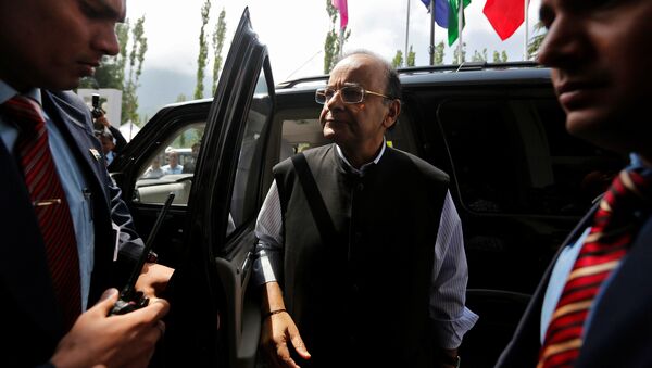 India's Finance and Defence Minister Arun Jaitley arrives to attend a two-day meeting of the Goods and Services Tax (GST) Council, comprising federal and state finance ministers, in Srinagar May 18, 2017 - Sputnik International