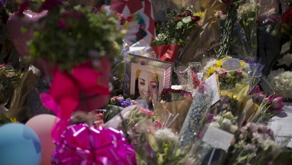 A portrait of Eilidh MacLeod, 14, who has been named as one of those who died in Monday's Manchester bombing, is seen at St Ann's Square in central Manchester, England, Friday, May 26 2017. - Sputnik International