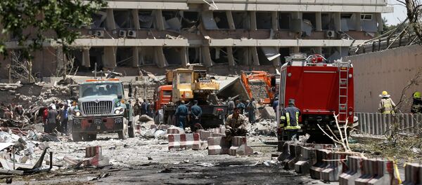 Afghan officials inspect outside the German embassy after a blast in Kabul, Afghanistan May 31, 2017. Afghan officials inspect outside the German embassy after a blast in Kabul, Afghanistan May 31, 2017. - Sputnik International