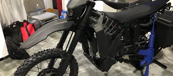 SilentHawk Hybrid Electric Stealth Military Motorcycle - Sputnik International