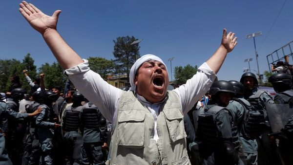 An Afghan man chants slogans, during a protest in Kabul, Afghanistan June 2, 2017. - Sputnik International
