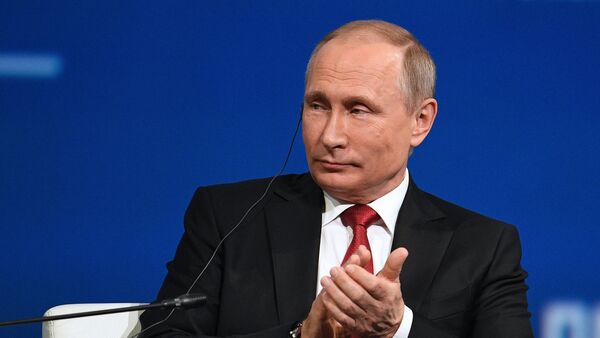 President Vladimir Putin attends 2017 St. Petersburg International Economic Forum. Day two - Sputnik International