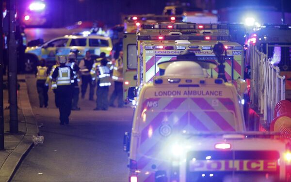 Emergency personnel on London Bridge after an incident in central London, Saturday, June 3, 2017. - Sputnik International