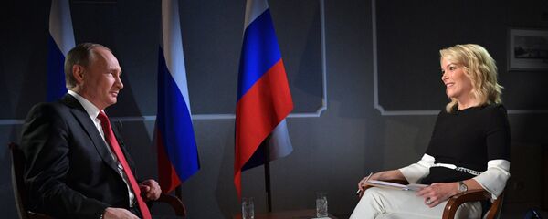 June 3, 2017. Russian President Vladimir Putin and CNN anchor Megyn Kelly during an interview on the sidelines of the 2017 St. Petersburg International Economic Forum June 3, 2017. Russian President Vladimir Putin and CNN anchor Megyn Kelly during an interview on the sidelines of the 2017 St. Petersburg International Economic Forum - Sputnik International
