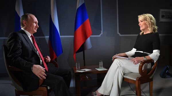 June 3, 2017. Russian President Vladimir Putin and CNN anchor Megyn Kelly during an interview on the sidelines of the 2017 St. Petersburg International Economic Forum - Sputnik International