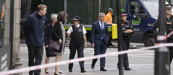 London Police Commissioner Cressida Dick, center left, and the Mayor of London Sadiq Khan, center right, walk near the London Bridge and Borough Market area in London, Monday, June 5, 2017 London Police Commissioner Cressida Dick, center left, and the Mayor of London Sadiq Khan, center right, walk near the London Bridge and Borough Market area in London, Monday, June 5, 2017 - Sputnik International