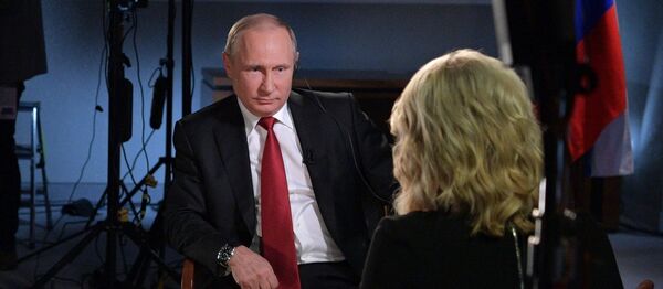 June 3, 2017. Russian President Vladimir Putin and CNN anchor Megyn Kelly during an interview on the sidelines of the 2017 St. Petersburg International Economic Forum - Sputnik International
