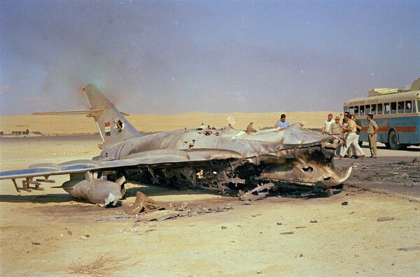 An Egyptian warplane lays destroyed on the ground following an attack by Israeli aircraft, June 1967 An Egyptian warplane lays destroyed on the ground following an attack by Israeli aircraft, June 1967 - Sputnik International