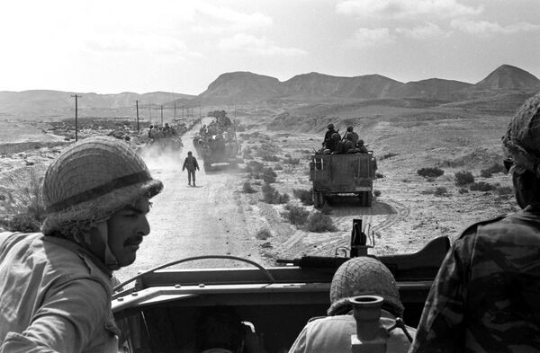 A platoon of Israeli armoured cars is seen moving through the southern Sinai, Egypt, during Israel's invasion of the Sinai in the six day war of Israel, June 7, 1967 A platoon of Israeli armoured cars is seen moving through the southern Sinai, Egypt, during Israel's invasion of the Sinai in the six day war of Israel, June 7, 1967 - Sputnik International