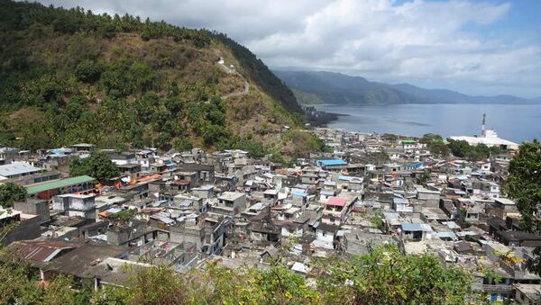 Mutsamudu, the main city of Anjouan Island, Union of the Comoros, is squeezed between the Indian Ocean and steep slopes - Sputnik International