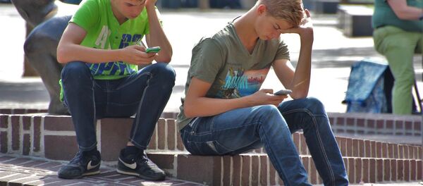 Young people in the street - Sputnik International