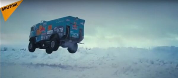 KAMAZ Truck Driver Pulls Off a 30 Meter Jump KAMAZ Truck Driver Pulls Off a 30 Meter Jump - Sputnik International