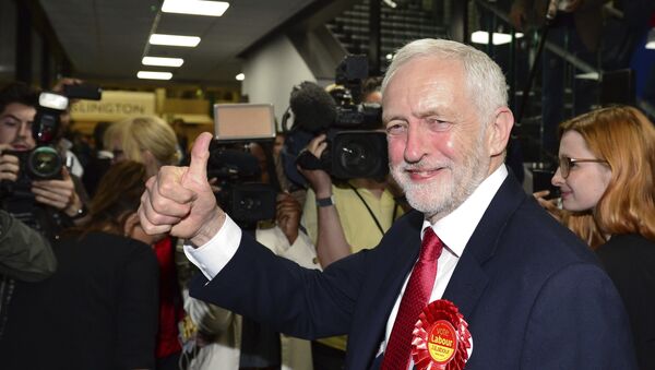 Britain's Labour party leader Jeremy Corbyn gestures as he arrives for the declaration at his constituency in London, Friday, June 9, 2017. - Sputnik International
