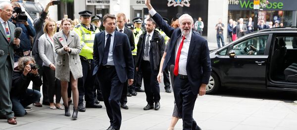 Jeremy Corbyn, leader of Britain's opposition Labour Party, arrives at the Labour Party's Headquarters in London, Britain June 9, 2017. - Sputnik International