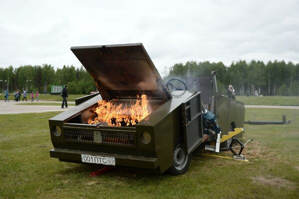 A training device to handle road accident aftermaths showcased at the Integrated Safety and Security 2017 (ISSE) international exhibition held outside Moscow A training device to handle road accident aftermaths showcased at the Integrated Safety and Security 2017 (ISSE) international exhibition held outside Moscow - Sputnik International