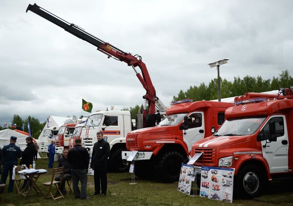 Fire engines showcased at the Integrated Safety and Security 2017 (ISSE) international exhibition held outside Moscow Fire engines showcased at the Integrated Safety and Security 2017 (ISSE) international exhibition held outside Moscow - Sputnik International