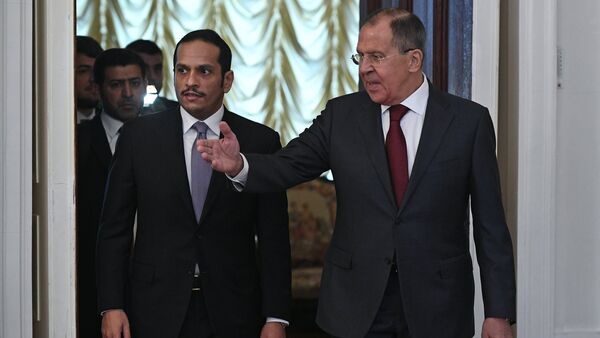 Russian Foreign Minister Sergey Lavrov, right, and his Qatari counterpart Mohammed Al Thani during their meeting in Moscow - Sputnik International