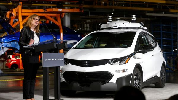 General Motors Chairman & CEO Mary Barra updates auto workers and the media on autonomous vehicles development and the Chevrolet Bolt EV at GM's Orion Assembly plant in Orion, Michigan, U.S., June13, 2017 - Sputnik International