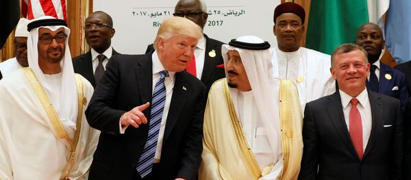 (Front R-L) Jordan's King Abdullah II, Saudi Arabia's King Salman bin Abdulaziz Al Saud, U.S. President Donald Trump, and Abu Dhabi Crown Prince Sheikh Mohammed bin Zayed al-Nahyan pose for a photo during Arab-Islamic-American Summit in Riyadh, Saudi Arabia May 21, 2017 - Sputnik International