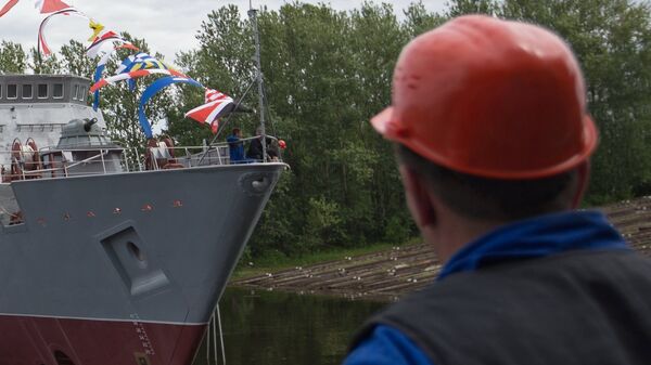 Sredne-Nevsky Shipyard worker. (File) - Sputnik International