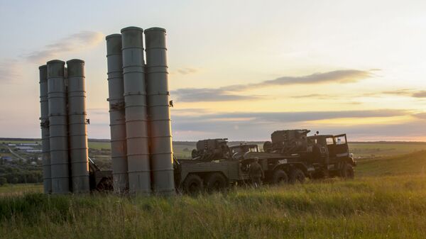 S-300 surface-to-air missile system during a bilateral drill of air defense and aviation forces of the Western Military District - Sputnik International