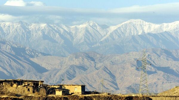 Tora Bora mountains in Afghanistan are seen from the Pakistani village of Arawali. (File) - Sputnik International