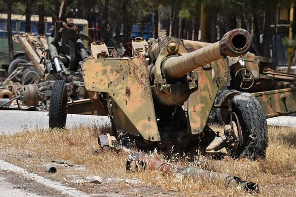 Respite Between Battles: Syrian Army's Artillery and Mortars Gain New Life at Hama Plant - Sputnik International