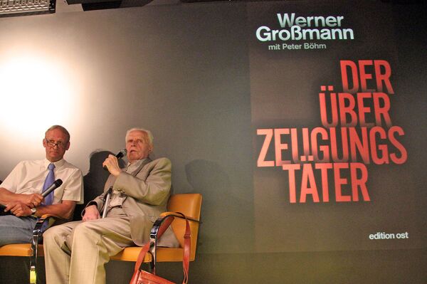 Werner Grossmann at an event to publicize his book, Acting out of conviction - Sputnik International