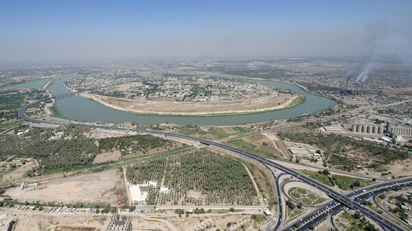 An aerial view of the Tigris River as it flows through Baghdad - Sputnik International