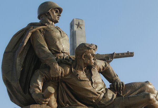 This Sunday Jan. 29, 2017 photo shows a monument of Soviet troops in Warsaw, Poland This Sunday Jan. 29, 2017 photo shows a monument of Soviet troops in Warsaw, Poland - Sputnik International