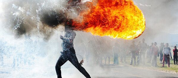 Работа южноафриканского фотографа Фандулвази Джайкло Протесты в городе Грабу Работа южноафриканского фотографа Фандулвази Джайкло Протесты в городе Грабу - Sputnik International