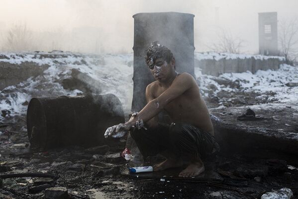 Работа испанского фотографа Алехандро Мартинес Велеса из серии Беженцы в Белграде - Sputnik International