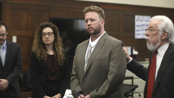 Defense attorney Jonathan Shapiro, right, introduces Michael McCarthy, second right, to potential jurors as jury selection begins for Commonwealth vs. Michael McCarthy in Suffolk Superior Court Monday, May 22, 2017 in Boston. McCarthy is charged with the murder of 2-year-old Bella Bond, whose body washed up on a Boston Harbor island. - Sputnik International