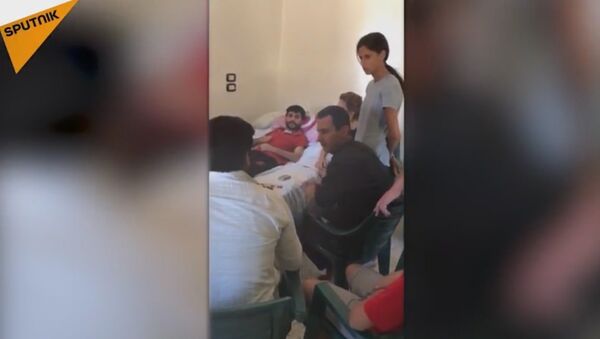 Assad With His Family Visits Injured Veterans in Syria's Hama - Sputnik International