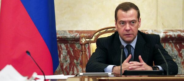 The Russian government will submit for President Vladimir Putin's consideration a proposal to extend response measures to EU sanctions for the entirety of 2018, Prime Minister Dmitry Medvedev said Thursday. - Sputnik International