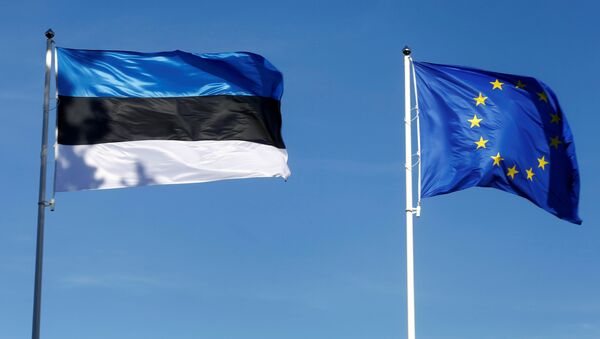 Estonia's and EU flags flutter in Tallinn, Estonia, June 29, 2017. - Sputnik International