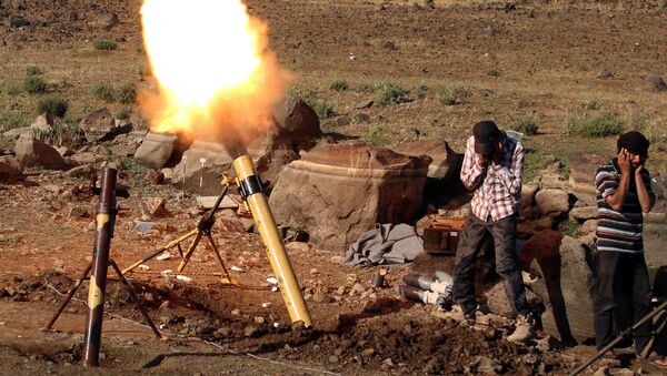 Militants fire mortar shells towards forces loyal to Syria's President Bashar al-Assad in Quneitra province, bordering the Israeli-occupied Golan Heights, Syria June 24, 2017 - Sputnik International