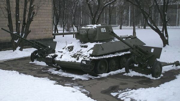 T-34 medium tank on display at Donetsk museum - Sputnik International