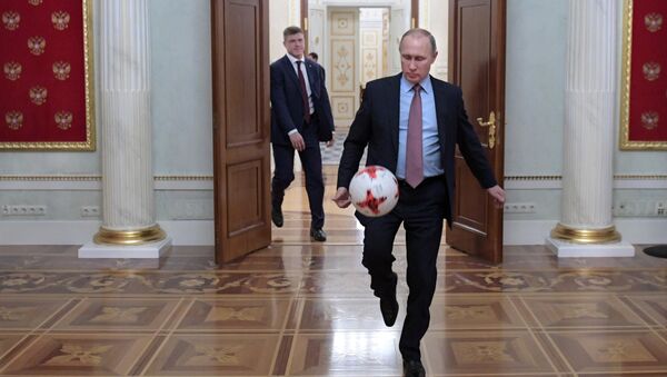 President Putin meets with FIFA president Giovanni Infantino - Sputnik International