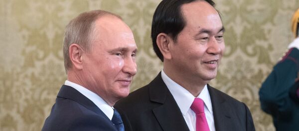 Russian President Vladimir Putin meets with President of Vietnam Tran Dai Quang - Sputnik International