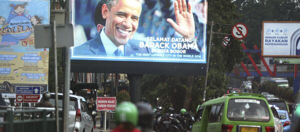 The image of former U.S. President Barack Obama is shown on a large screen at a busy street in Bogor, West Java, Indonesia, Friday, June 30, 2017. The image of former U.S. President Barack Obama is shown on a large screen at a busy street in Bogor, West Java, Indonesia, Friday, June 30, 2017. - Sputnik International