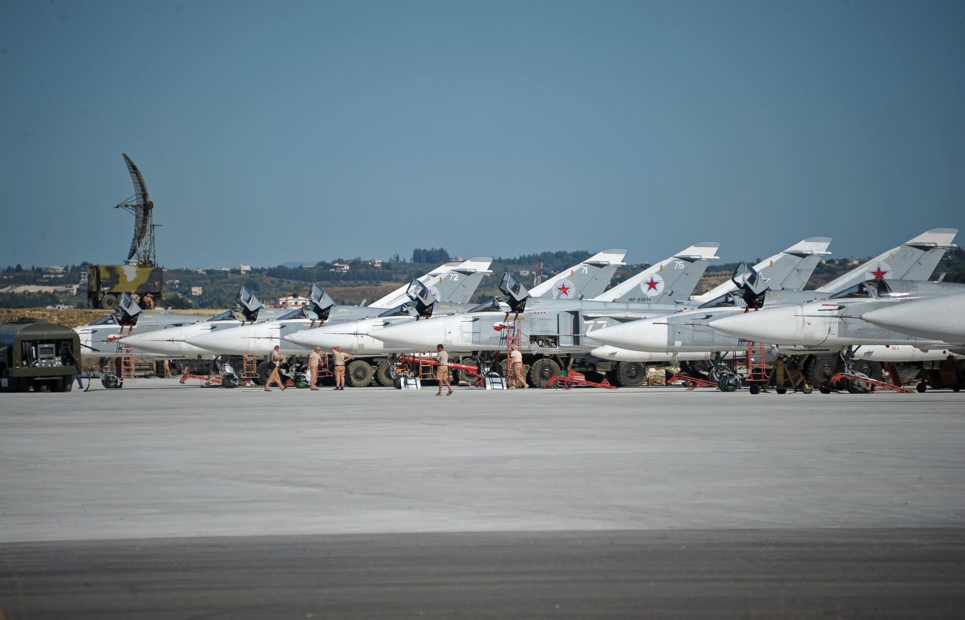 Su-24 bombers of the Russian Aerospace Forces at the Khmeimim airbase in Syria. - Sputnik International, 1920, 15.03.2023