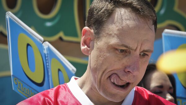 Joey Chestnut prepares for the start of the Nathan's Annual Famous International Hot Dog Eating Contest, Tuesday July 4, 2017, in New York. - Sputnik International