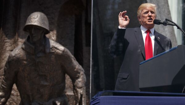 President Donald Trump delivers a speech at Krasinski Square at the Royal Castle, Thursday, July 6, 2017, in Warsaw. - Sputnik International
