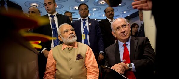 Indian Prime Minister Narendra Modi and Israeli Prime Minister Benjamin Netanyahu attend an Innovation conference with Israeli and Indian CEOs in Tel Aviv, Israel July 6, 2017 - Sputnik International