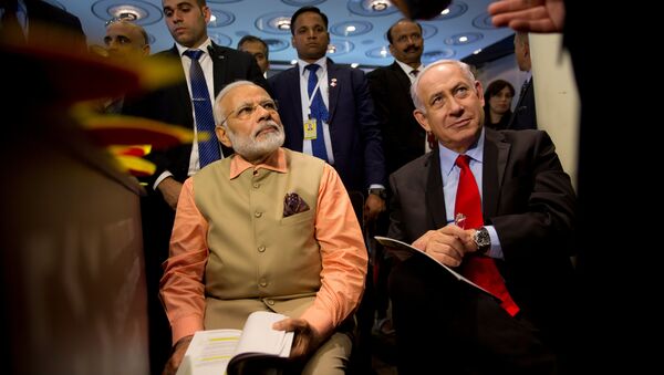 Indian Prime Minister Narendra Modi and Israeli Prime Minister Benjamin Netanyahu attend an Innovation conference with Israeli and Indian CEOs in Tel Aviv, Israel July 6, 2017 - Sputnik International