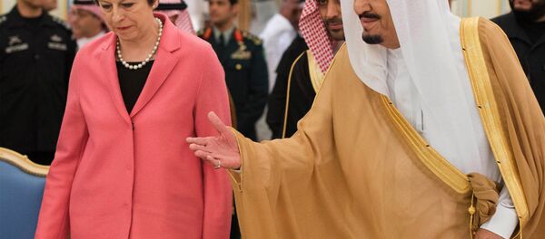 In this photo released by the Saudi Press Agency, SPA, Saudi King Salman welcomes British Prime Minister Theresa May, in Riyadh, Saudi Arabia, Wednesday, April 5, 2017. In this photo released by the Saudi Press Agency, SPA, Saudi King Salman welcomes British Prime Minister Theresa May, in Riyadh, Saudi Arabia, Wednesday, April 5, 2017. - Sputnik International