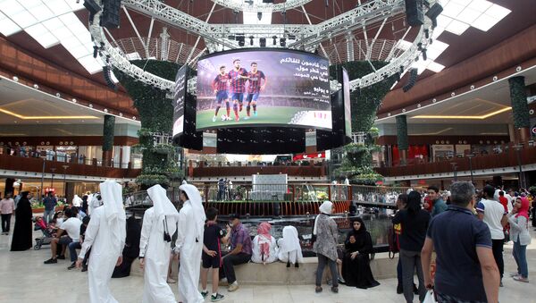 People walk in Mall of Qatar in Doha, Qatar July 5, 2017. Picture taken July 5, 2017. - Sputnik International