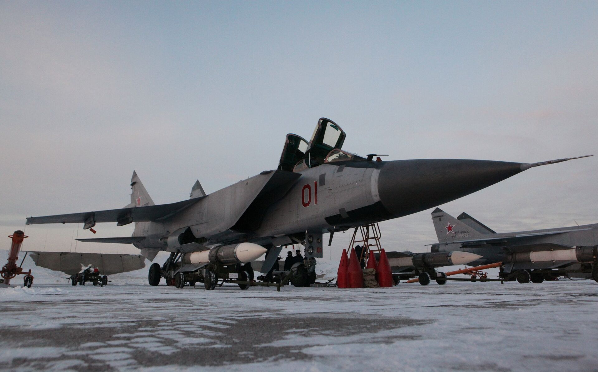 Interceptor fighter MiG-31BM at the airbase in Kansk - Sputnik International, 1920, 12.08.2024